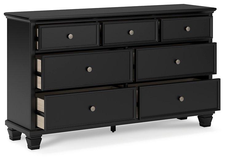 Lanolee Dresser