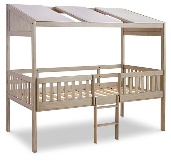 Wrenalyn Loft Bed